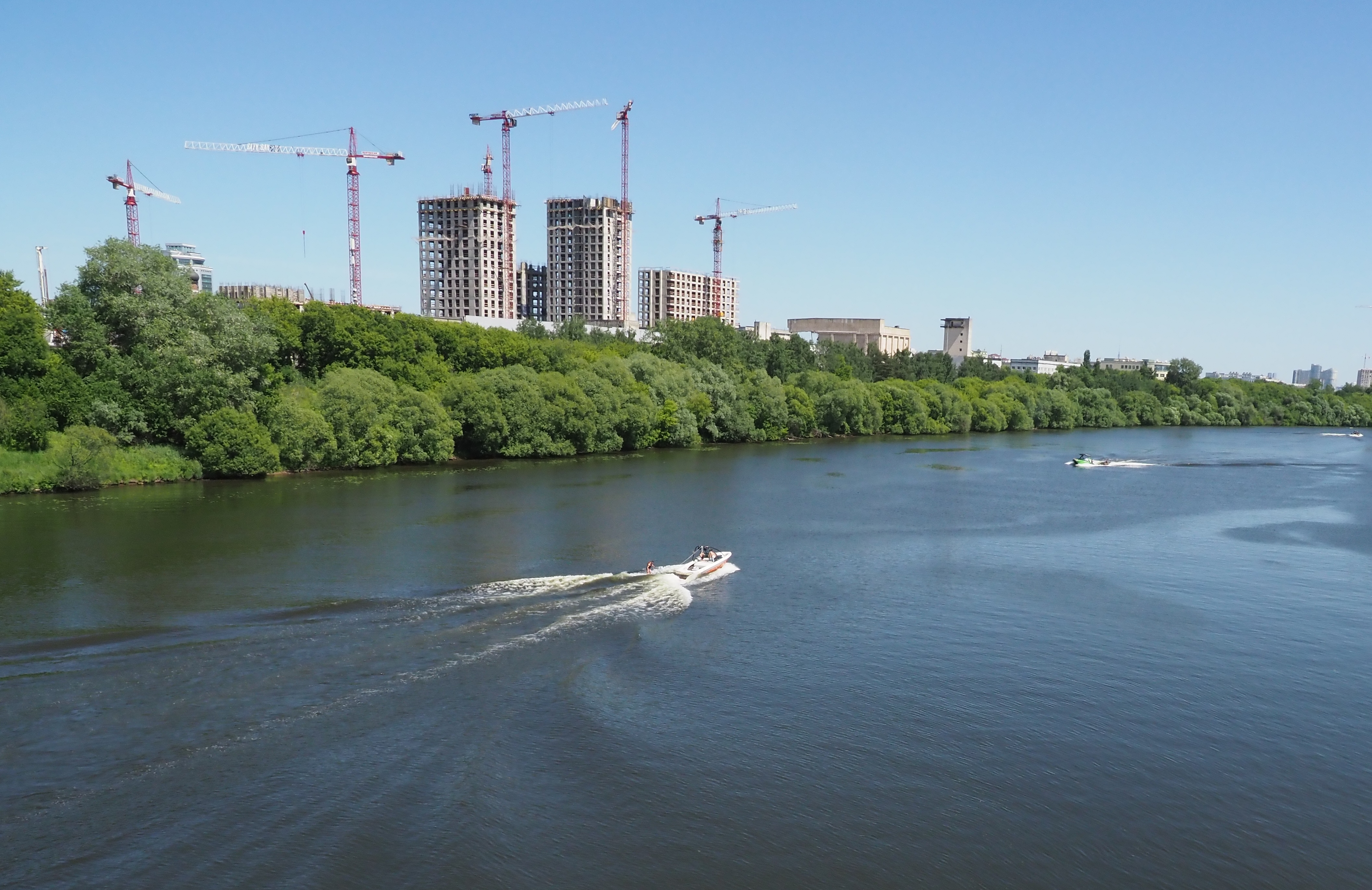 Парк победы озера. Строгино река. Москва река Строгино. Строгино набережная. Строгино платина.