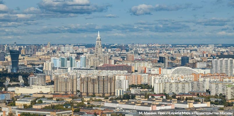 В Москве продлят ноябрьские праздники для сокращения роста заражений COVID-19