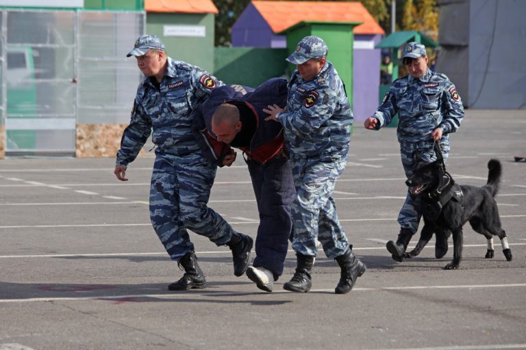 В Строгине вор-рецидивист украл в магазине товар и оказал сопротивление полиции