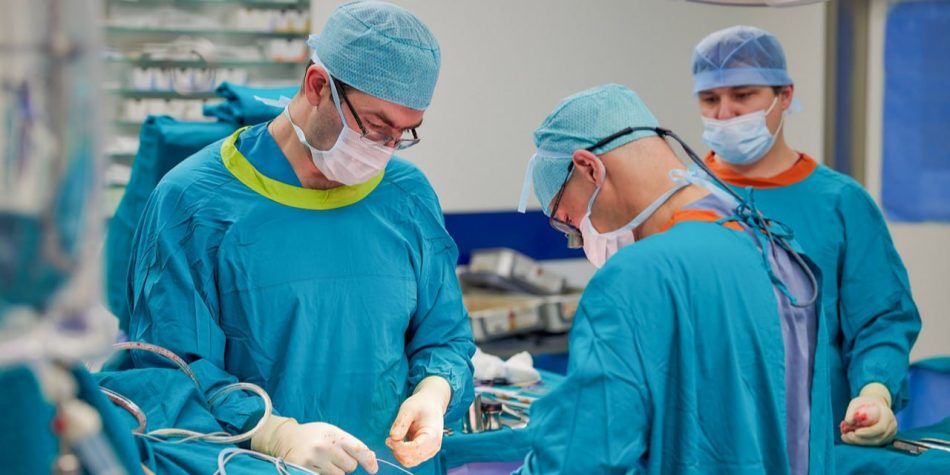 Хирурги больницы №67 спасли пациента от ампутации ноги