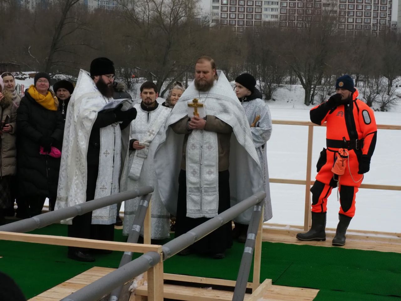 крещенские купания в москве