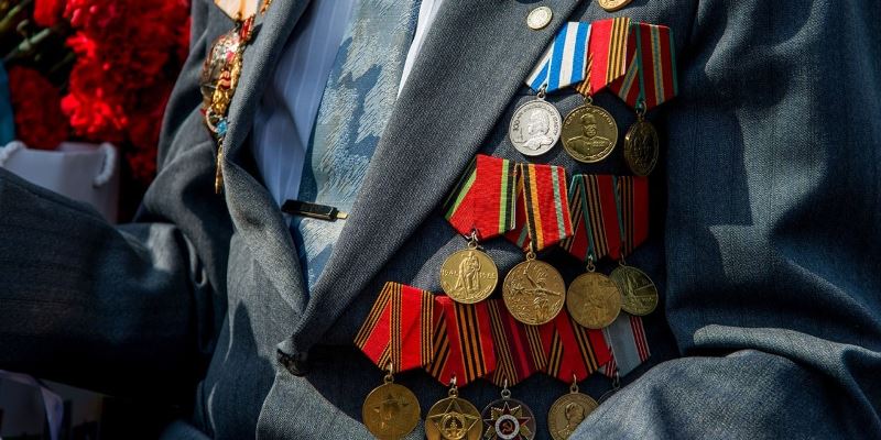 Собянин: Московские ветераны и труженики тыла получат матпомощь к 78-й годовщине Победы