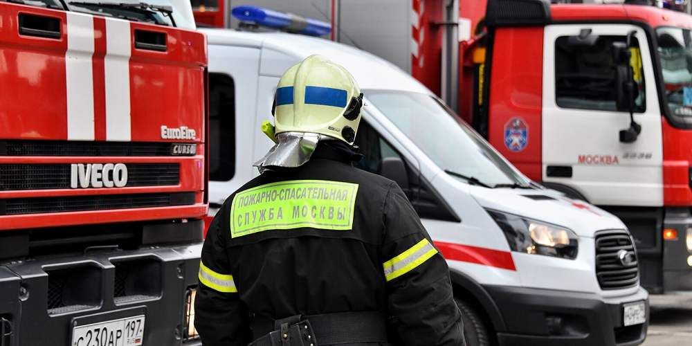 Три человека пострадали при пожаре на машиностроительном заводе в Покровском-Стрешневе