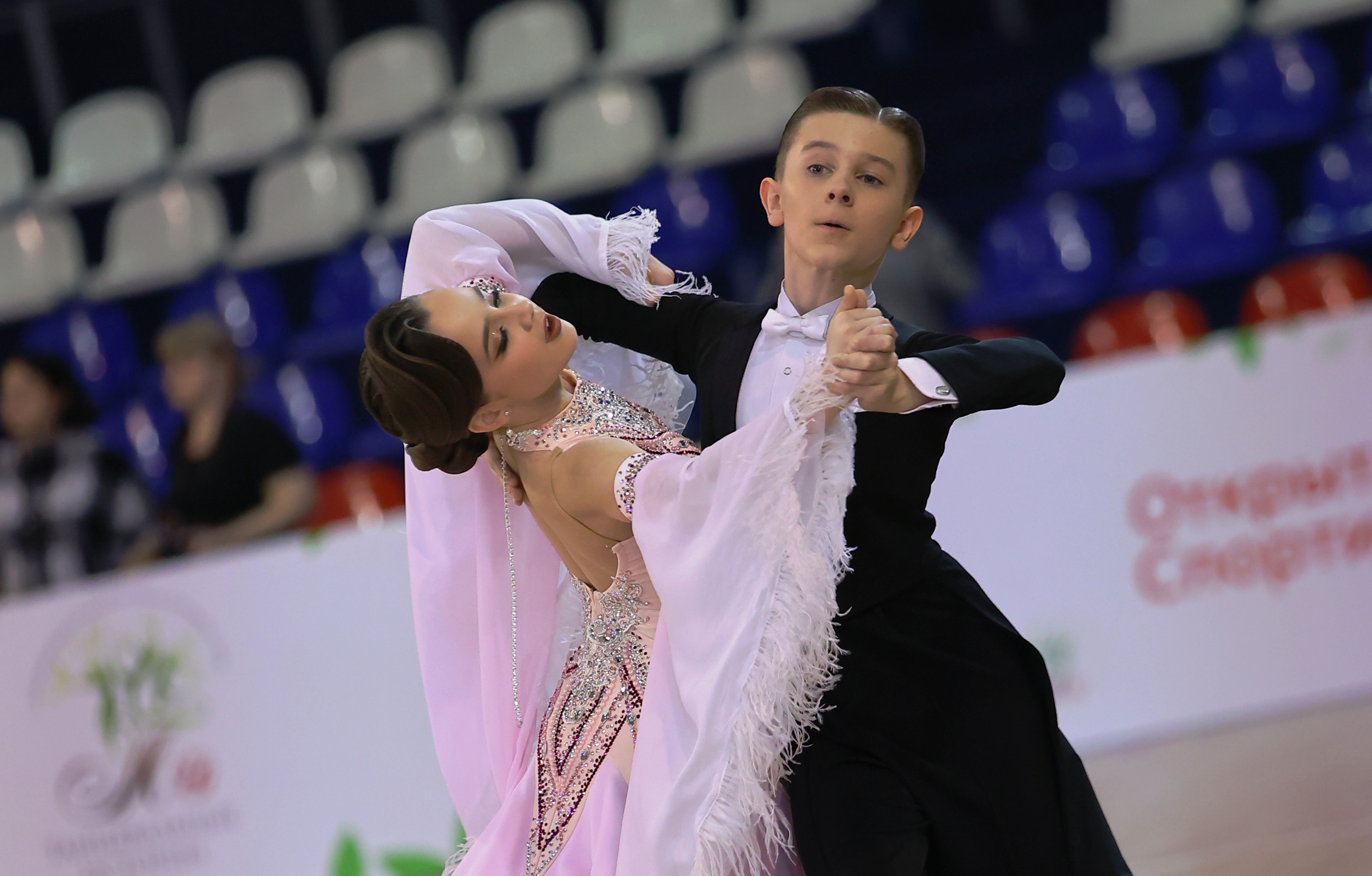 Юниоры из Щукина победили на чемпионате России по бальным танцам