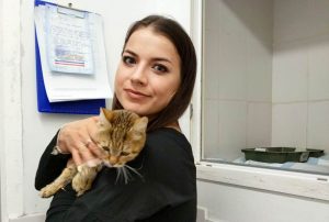 Жительница Северного Тушина спасла бездомную кошку